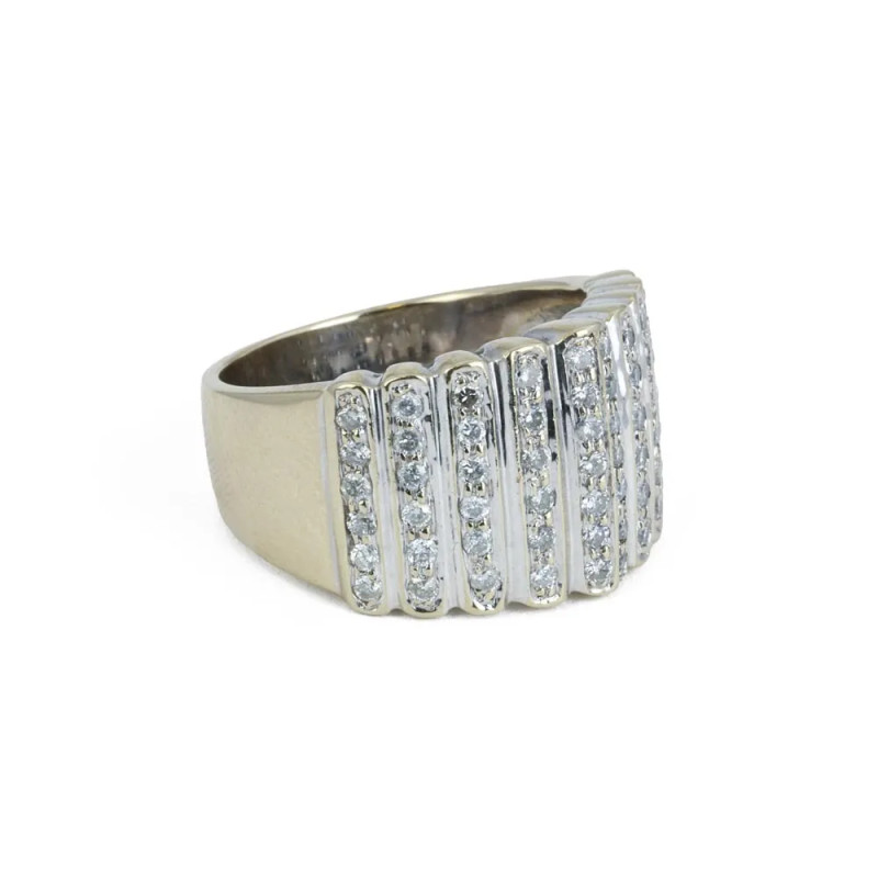 Ring aus 18 Karat Weißgold mit Diamanten