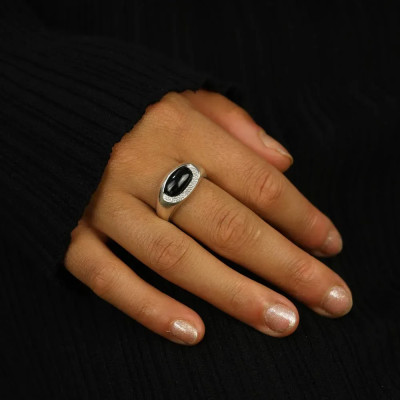 Silberring mit Onyx