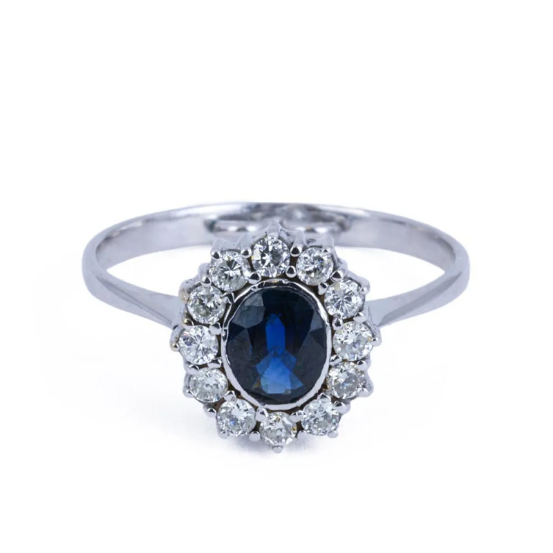 Ring in 18 karaats witgoud met saffier en diamanten