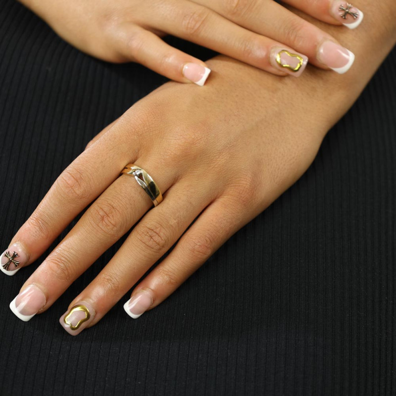 Ring aus 18 Karat Gelb- und Weißgold mit Diamant