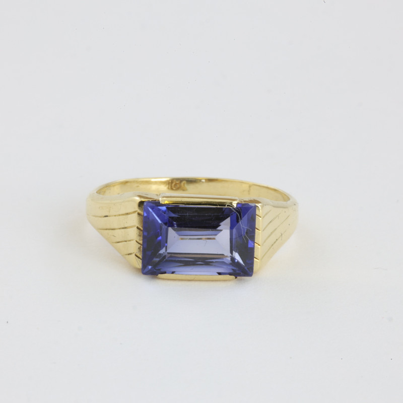 Catawiki - Bague en Or 18k avec Saphir Synthétique