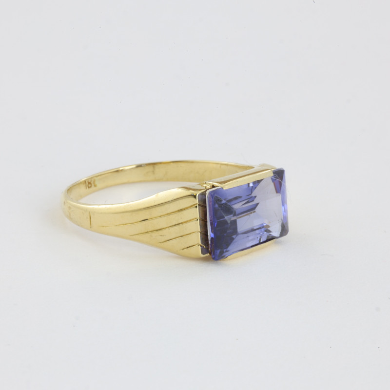 Catawiki - Bague en Or 18k avec Saphir Synthétique