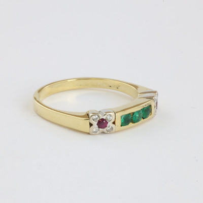 Catawiki - Bague en Or jaune et blanc 18k avec Emeraudes, Diamants et Rubis