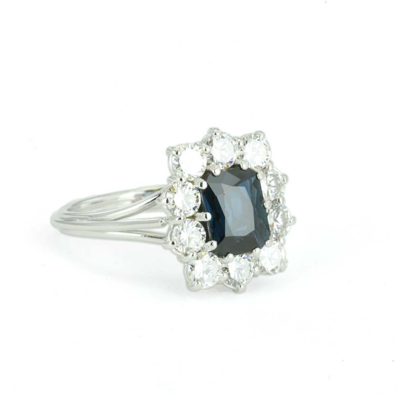 Bague en Or blanc avec Saphir et Diamants