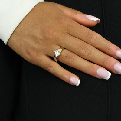 Ring aus 18 Karat Weißgold mit Diamanten