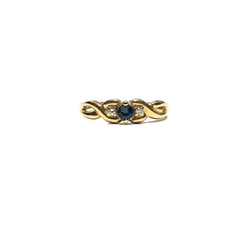 Ring aus 18 Karat Gelbgold mit Saphir und Diamanten