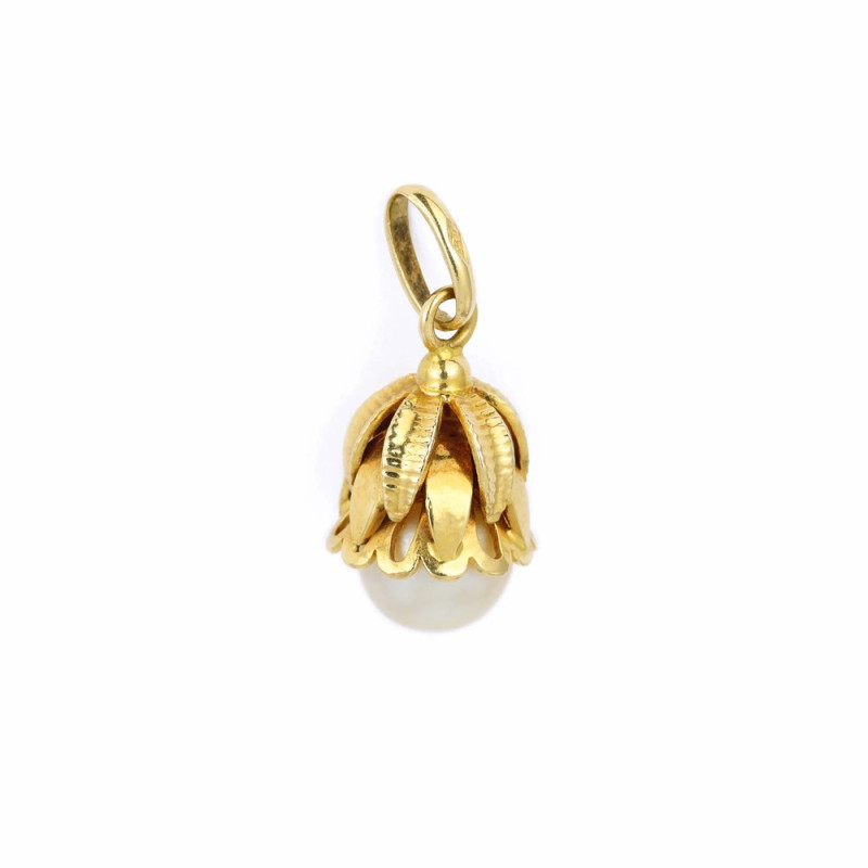 Anhänger aus 18 Karat Gelbgold – Motiv „Glockenblume” mit Perle