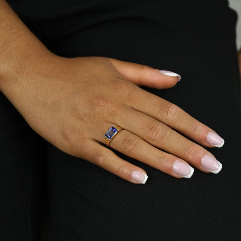 Catawiki - Bague en Or 18k avec Saphir Synthétique